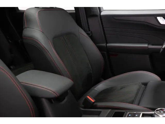 Ford Kuga 2.5 PHEV ST-Line X 2025 Hybride Benzine 10