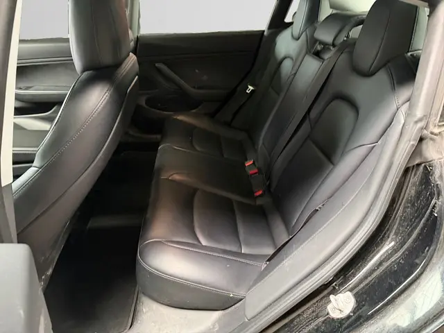 Tesla Model 3 Long Range AWD 75 kWh 2019 Elektrisch 16