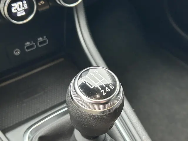 Renault Captur 1.0 TCe 90 techno 2023 Benzine 21