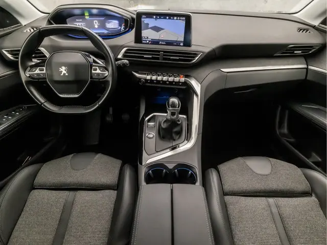 Peugeot 3008 1.2 PureTech Premium Sport 2020 Benzine 6