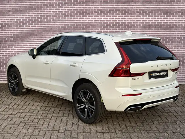 Volvo XC60 2.0 D4 AWD R-Design 2017 Diesel 20
