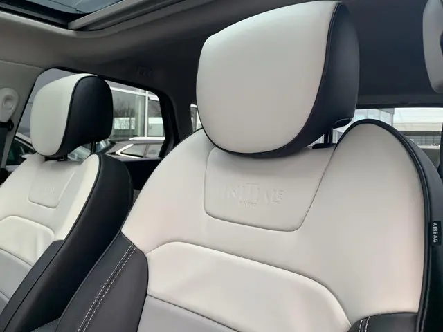 Renault Captur 1.2 TCe Initiale Paris 2018 Benzine 27