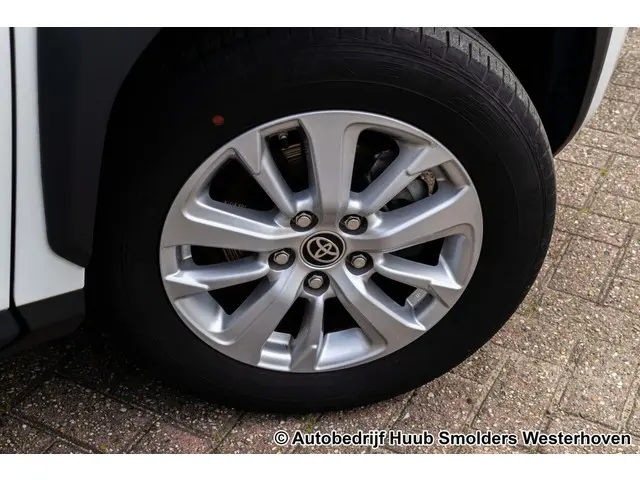 Toyota Yaris Cross 1.5 Hybrid Active 2024 Hybride Benzine 9