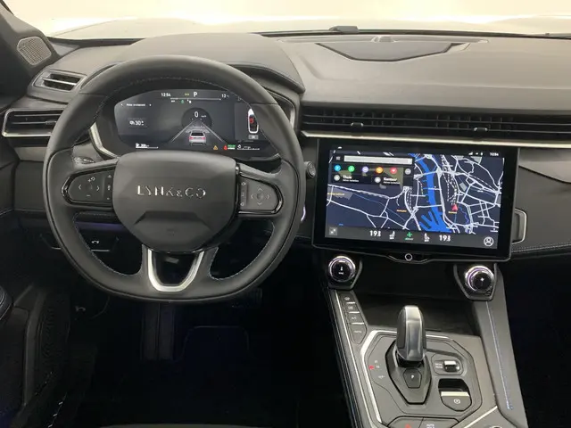 Lynk & Co 01 1.5 2024 Hybride Benzine 3