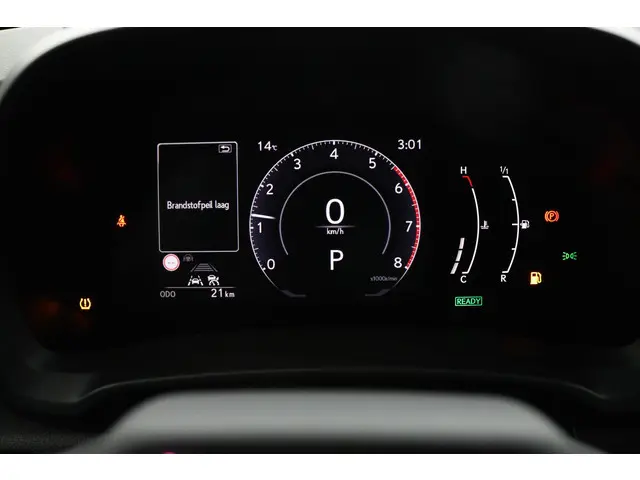 Lexus LBX Cool 2WD 2026 Hybride Benzine 6