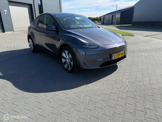 Tesla Model Y Long Range AWD 75 kWh 2021 Elektrisch 7