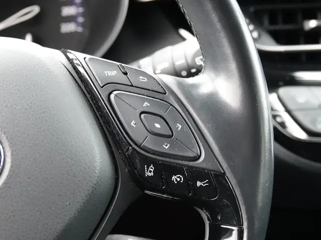 Toyota C-HR 1.8 Hybrid Dynamic 2018 Hybride Benzine 26