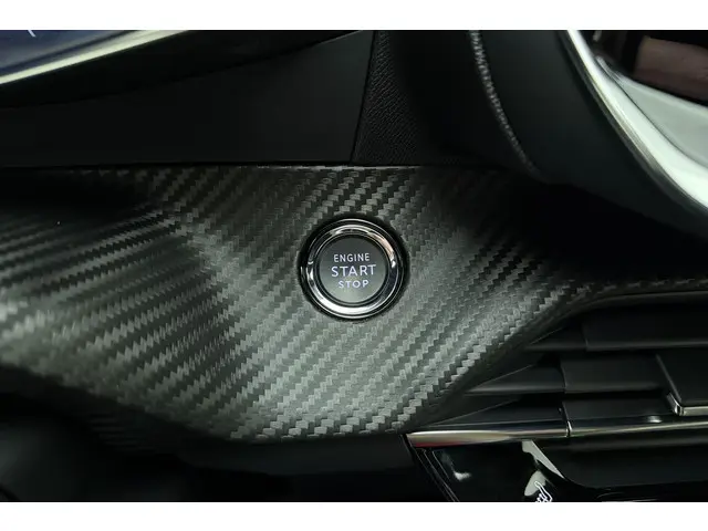 Peugeot 2008 1.2 PureTech GT-Line 2020 Benzine 27