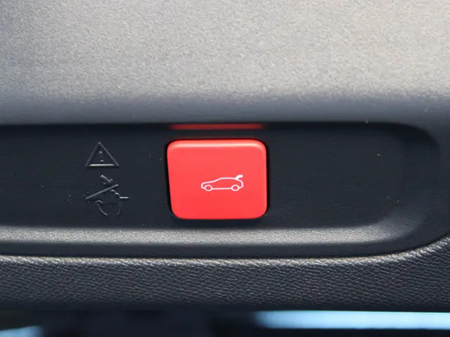 Peugeot 408 1.6 HYbrid GT 180 EAT8 2025 Hybride Benzine 11