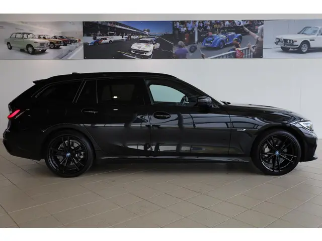 BMW 3 Serie Touring 330e xDrive 2022 Hybride Benzine 3