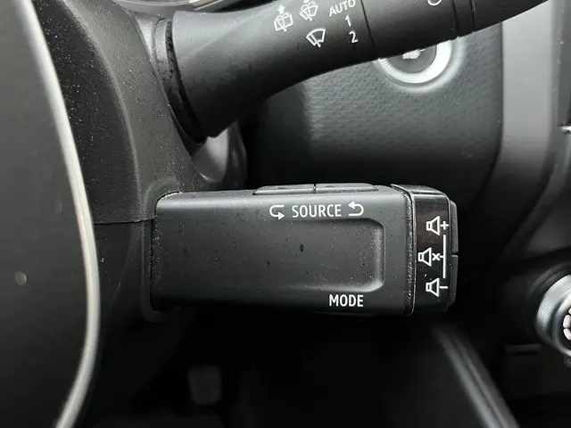 Renault Clio 1.0 TCe Intens 2019 Benzine 25