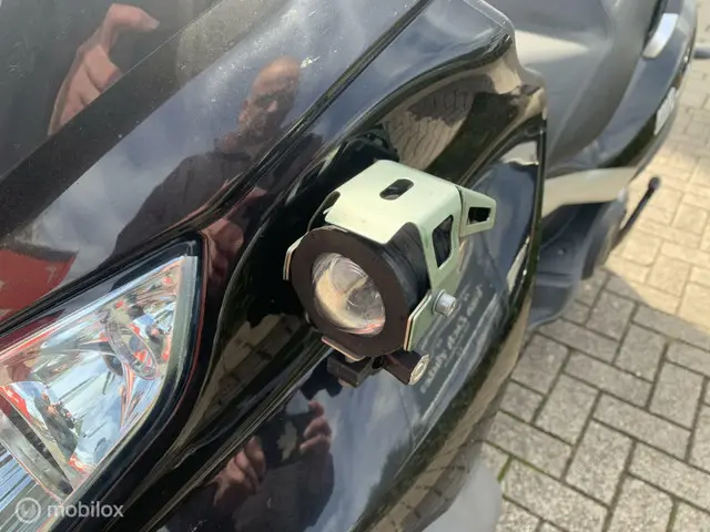 Piaggio MP3 400 LT 24.dkm AUTORIJBEWIJS B 2014 Benzine 11