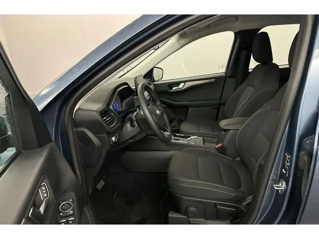 Ford Kuga 2.5 PHEV Titanium 2022 Hybride Benzine 7