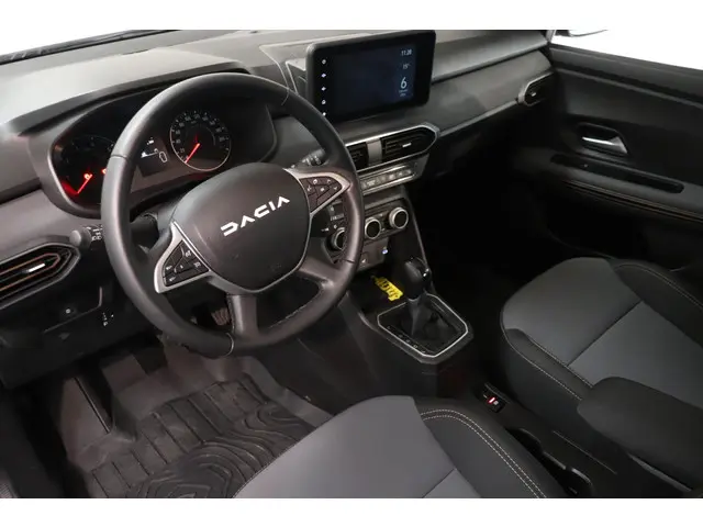 Dacia Sandero Stepway 1.0 TCe 90 Extreme 2024 Benzine 24