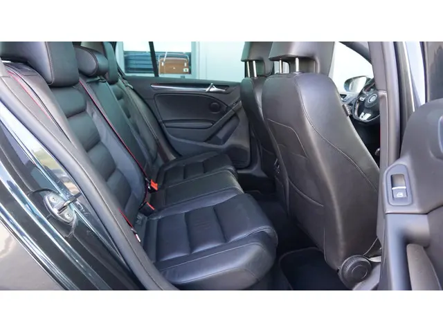 Volkswagen Golf 2.0 GTI 235PK Edition 35 2012 Benzine 36