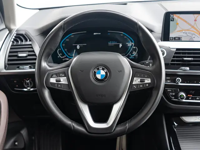 BMW X3 xDrive30e 2021 Hybride Benzine 8