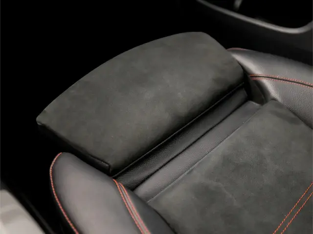 Mercedes-Benz CLA 200 AMG Sport 2019 Benzine 29