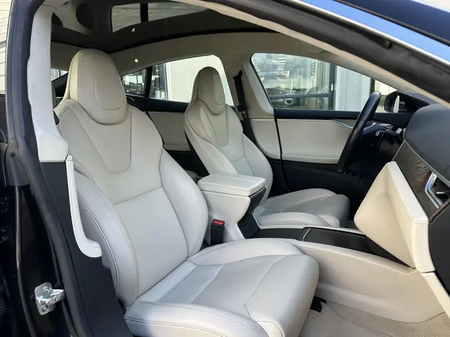 Tesla Model S 100D 2018 Elektrisch 24