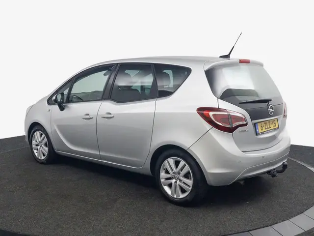 Opel Meriva 1.4 Turbo Cosmo grijs 2015 Benzine 6
