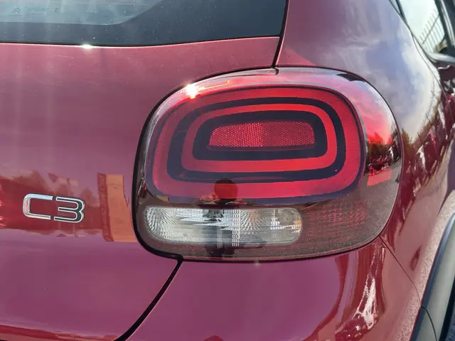 Citroën C3 1.2 PureTech S&S Shine 2017 Benzine 32