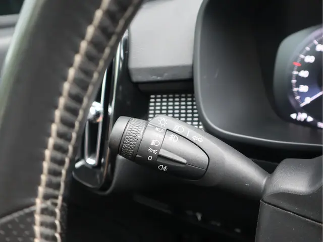 Volvo XC40 1.5 T5 Recharge 2021 Hybride Benzine 58