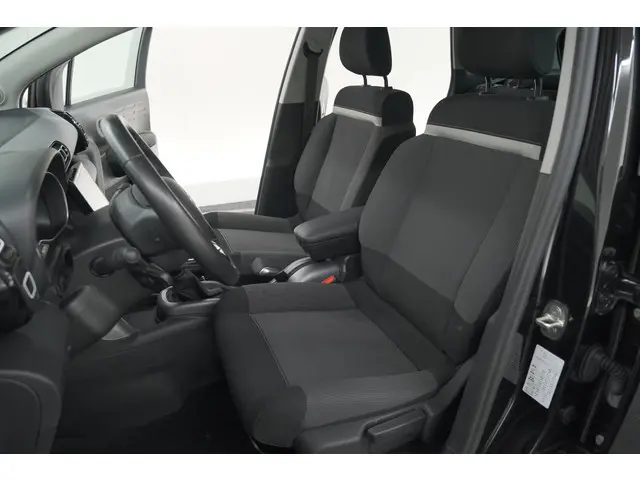 Citroën C3 Aircross PureTech 110 S&S Feel 2017 Benzine 28