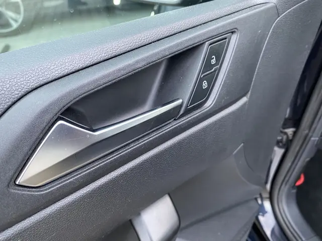 Volkswagen Polo 1.0 MPI Comfortline 2018 Benzine 16