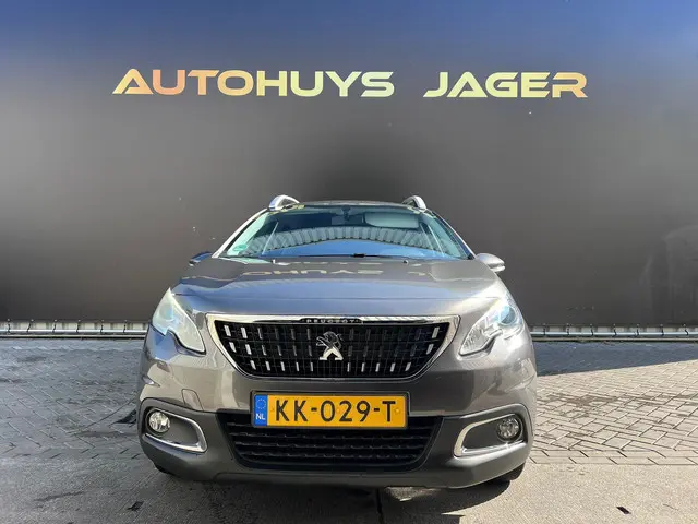 Peugeot 2008 1.2 PureTech Blue Lion 2016 Benzine 9