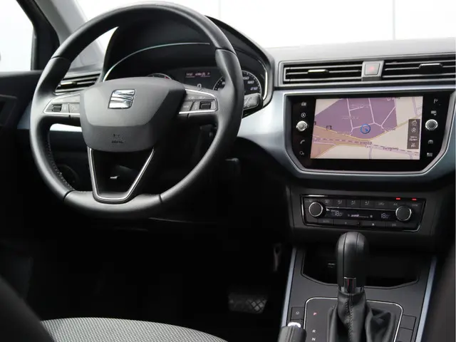 SEAT Arona 1.0 TSI Style Business Intense 2018 Benzine 20