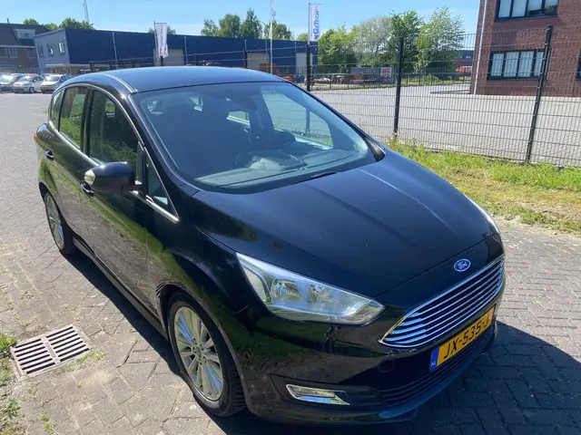 Ford C-MAX 1.0 Titanium 2016 Benzine 8