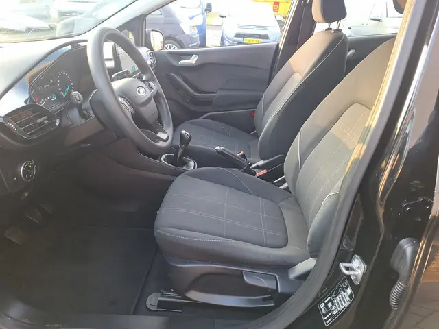 Ford Fiesta 1.1 Trend Navigatie*Nieuwe Model 2017 Benzine 8