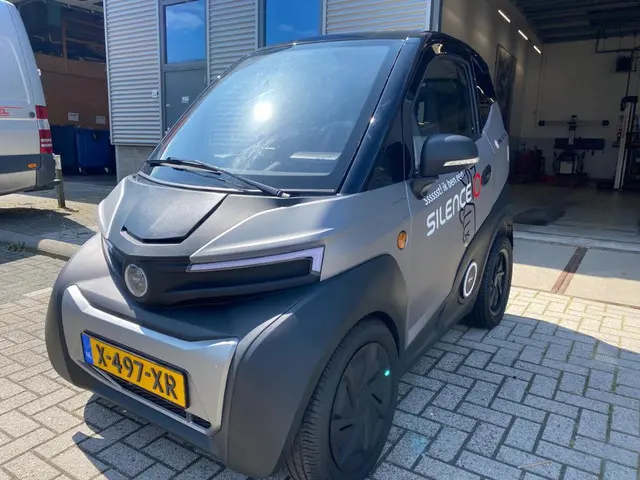 Silence S04 45 km/h BROMMOBIEL 2024 Elektrisch 4