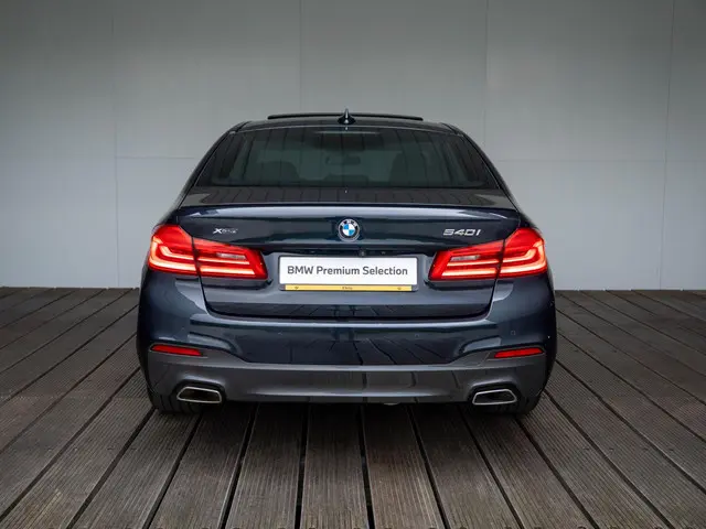 BMW 5 Serie Sedan 540i xDrive 2019 Benzine 5
