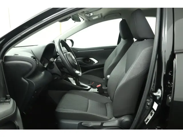 Toyota Yaris 1.5 Hybrid Active 2023 Hybride Benzine 17