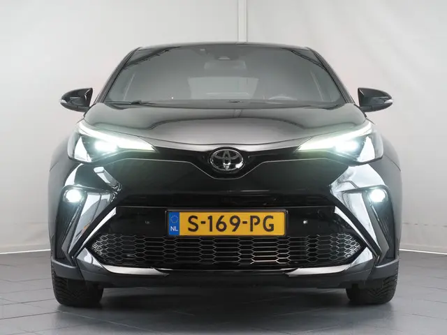 Toyota C-HR 1.8 Hybrid GR-Sport 2023 Hybride Benzine 2