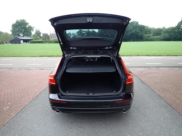 Volvo V60 2.0 T5 inscription 2019 Benzine 14