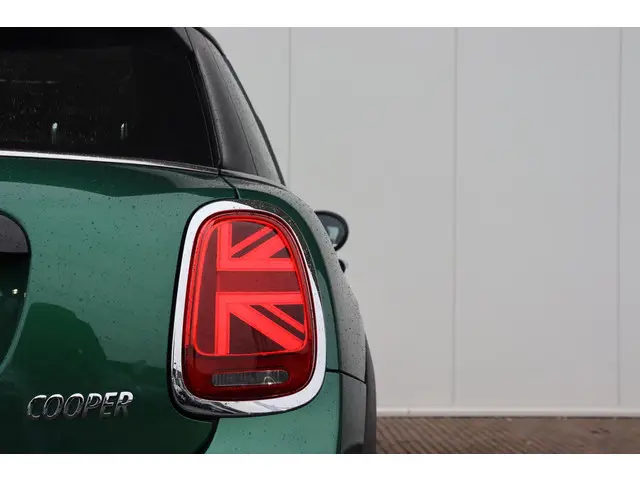 MINI Cooper Mini 1.5 Classic 2023 Benzine 8