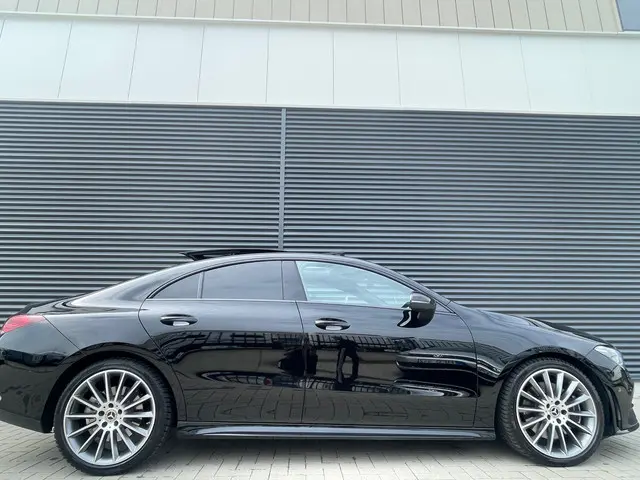 Mercedes-Benz CLA 2