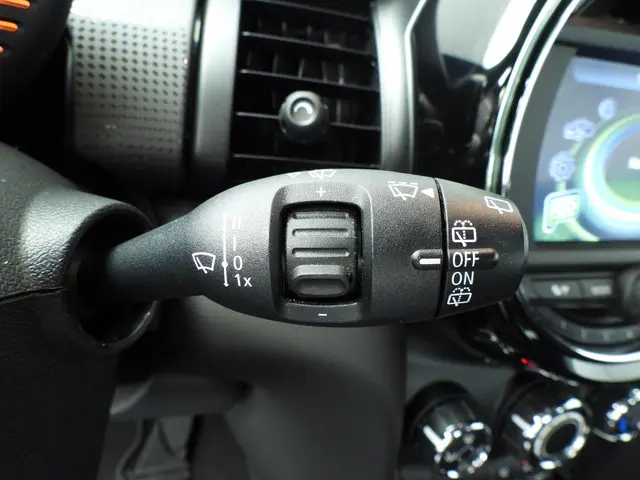 MINI 3-Deurs Cooper 2017 Benzine 24
