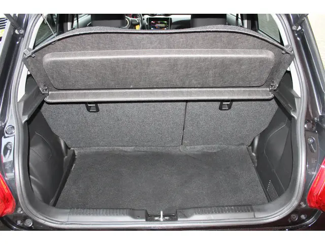 Suzuki Swift 1.0 Select 2018 Benzine 22