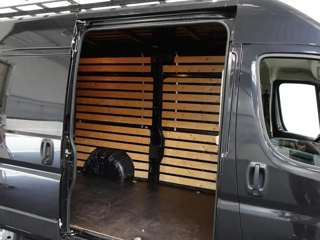 Opel Movano 140pk L2H2 Edition 2022 Diesel 45