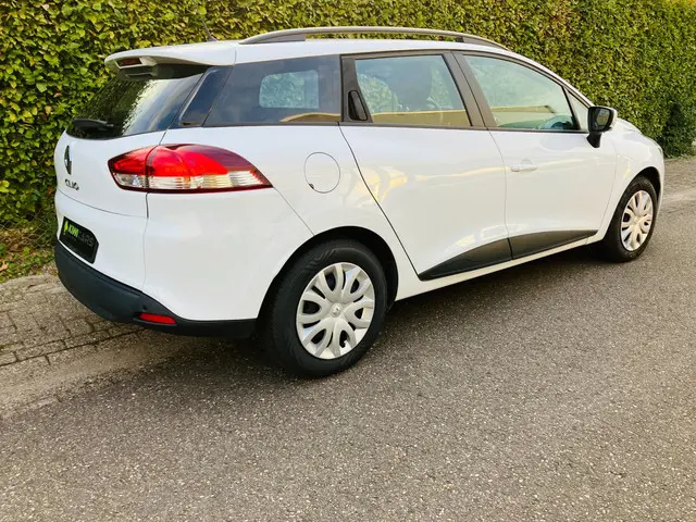 Renault Clio Estate 0.9 TCe Life 2019 Benzine 6