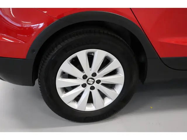 SEAT Arona 1.0 TSI Style Business Intense 2019 Benzine 25