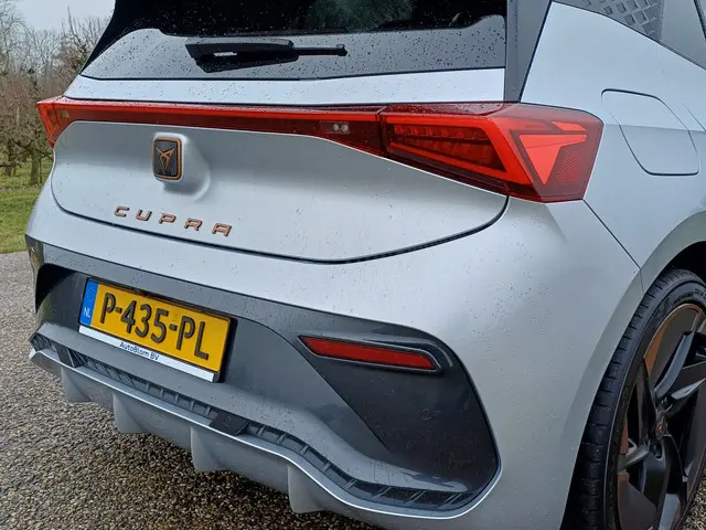 CUPRA Born Copper Edition One 62 kWh 2022 Elektrisch 20