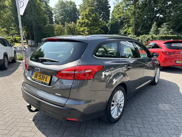 Ford Focus Wagon 1.0 EcoBoost Titanium 2016 Benzine 4