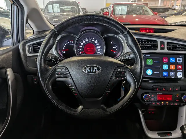 Kia cee'd Sportswagon 1.4 CVVT 2013 Benzine 10