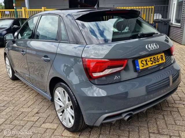 Audi A1 Sportback 1.0 TFSI Advance 2018 Benzine 9