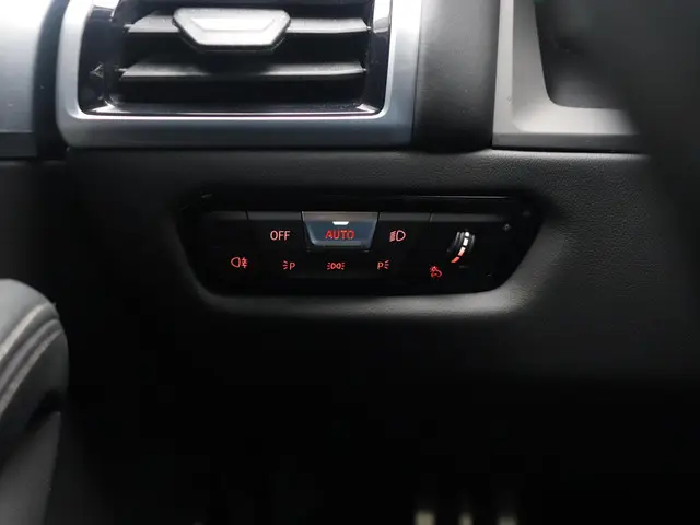 BMW 8 Serie Coupé M850i xDrive 2020 Benzine 35