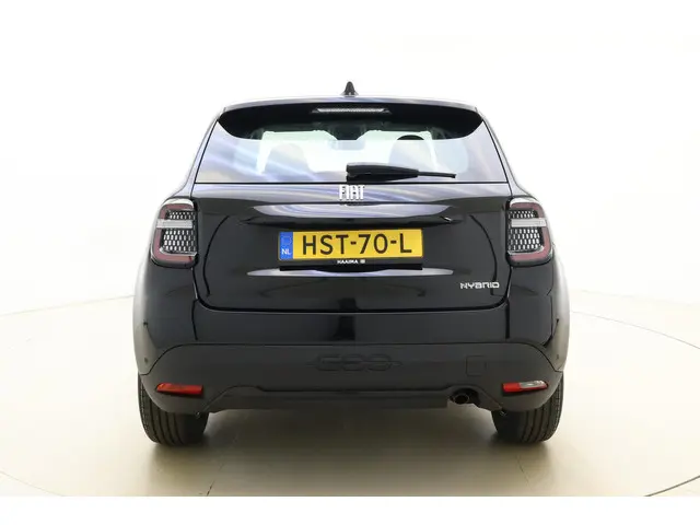 Fiat 600 1.2 Hybrid Black Edition 2025 Benzine 11