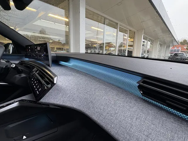 Peugeot 5008 1.2 Hybrid 145 GT 2025 Hybride Benzine 16